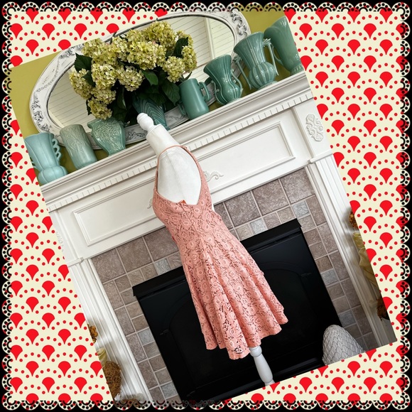 Windsor prom or party dress,size 9 - Picture 2 of 4